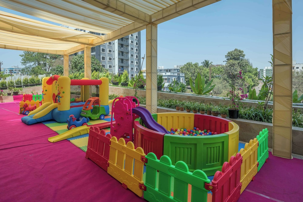 Radisson Blu Hotel & Spa Nashik 41/50