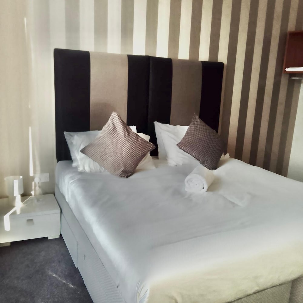 Kensington House Aparthotel by Warren Collection 24/59