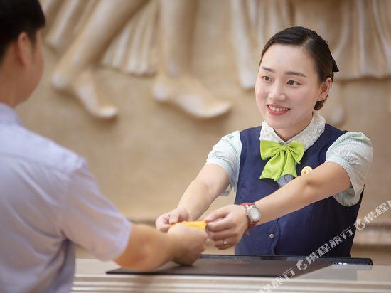 Lvzhou Meijing International Hotel 6/18
