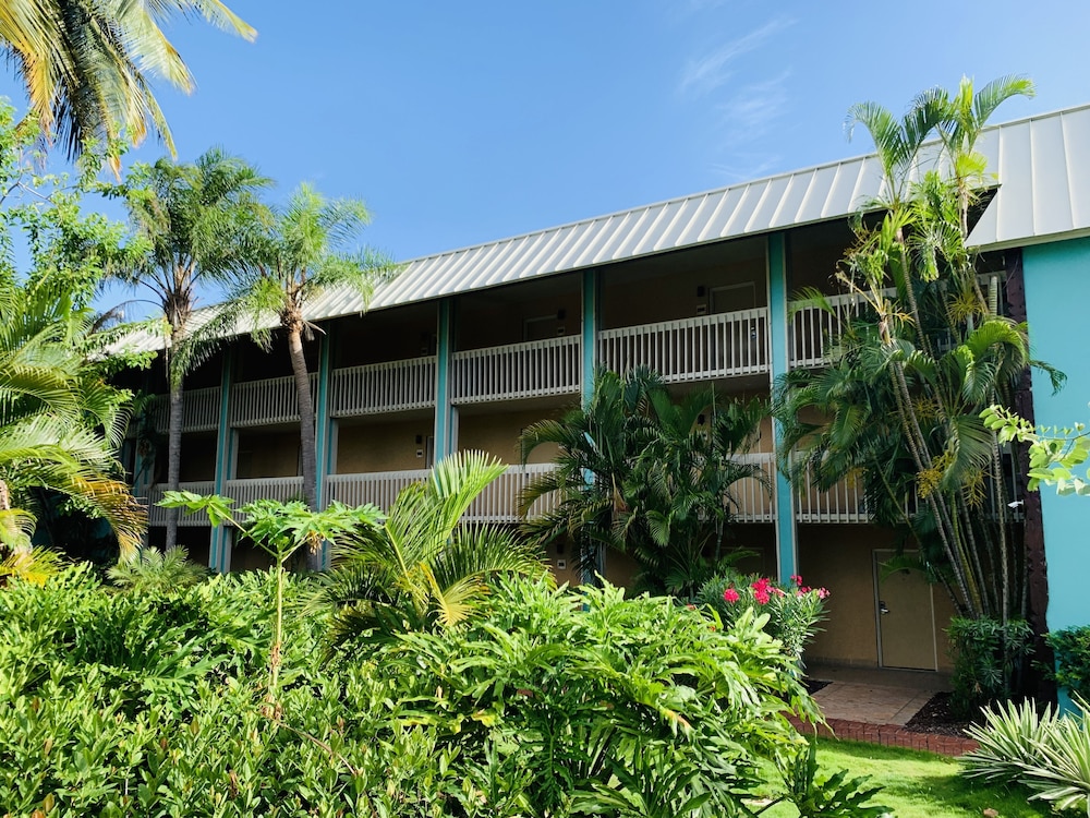 Emerald Beach Resort 4/74