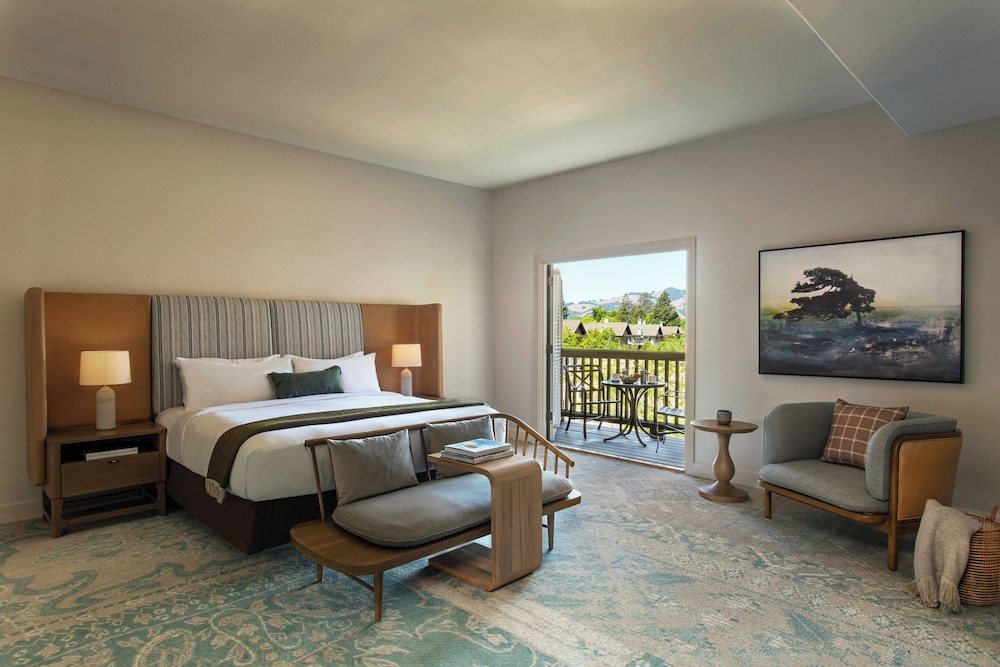 1 Bedroom, Premier, Lodge, Suite, King Bed, Sofa