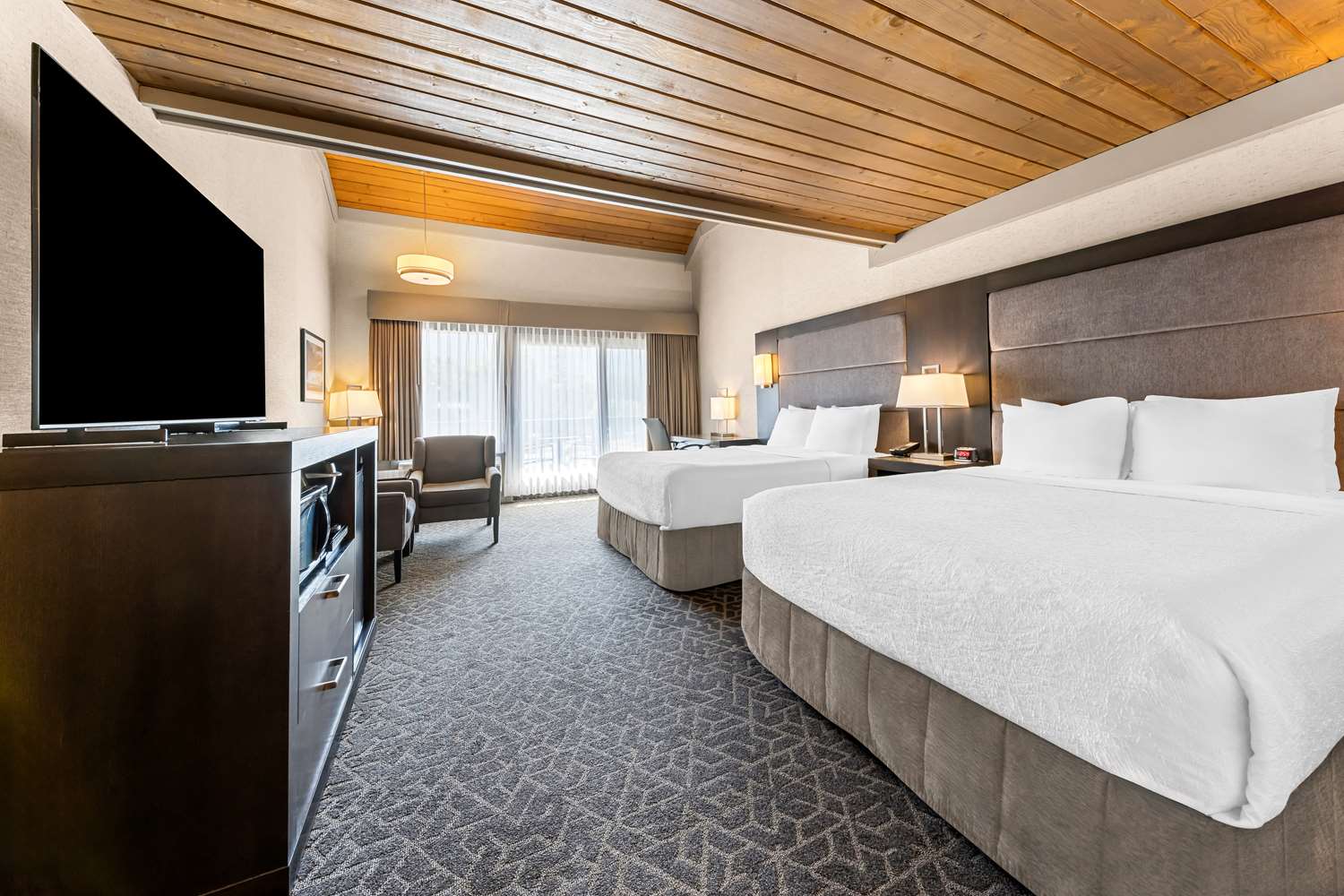 Best Western Plus Banff International Lodge 10/42