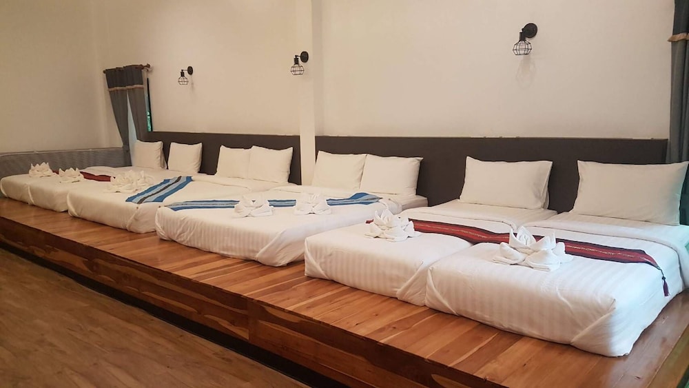 Buraphat Resort 14/50