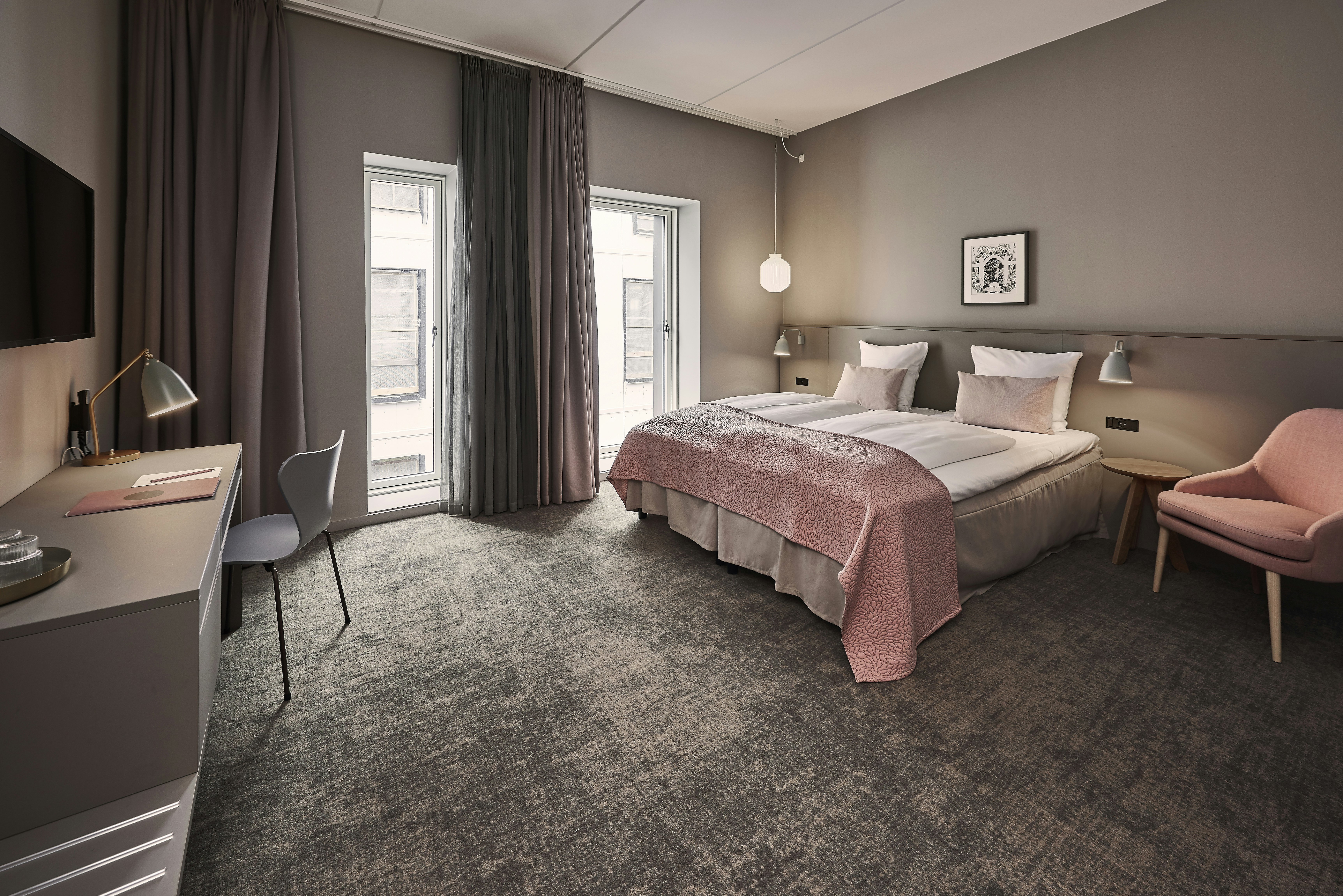 Hotel Odeon 5/44