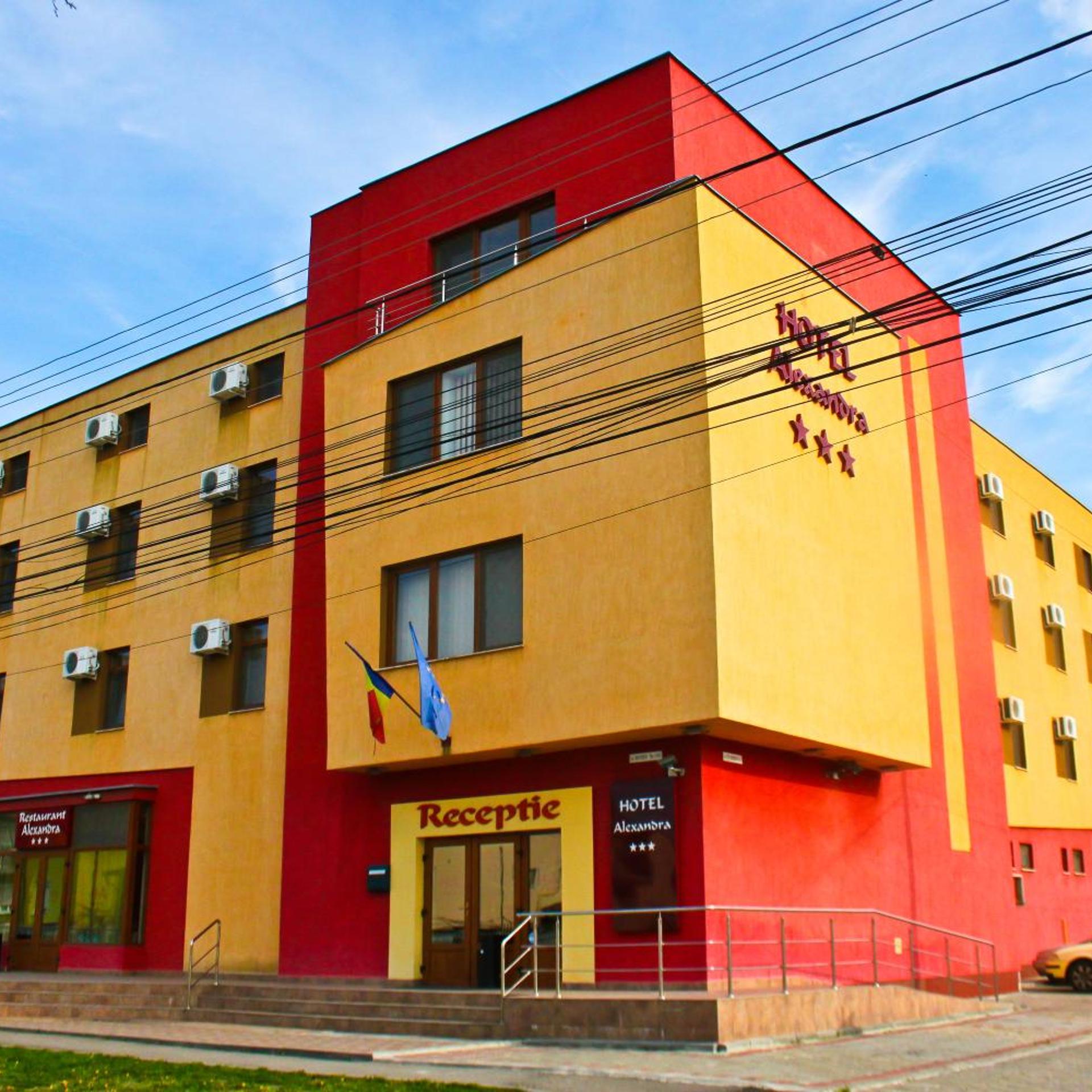 Alexandra 3/50