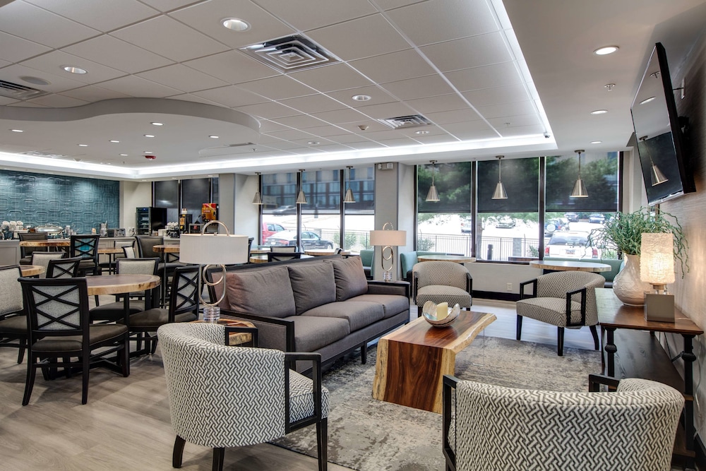 Best Western Plus Greenville I-385 Inn & Suites 35/53