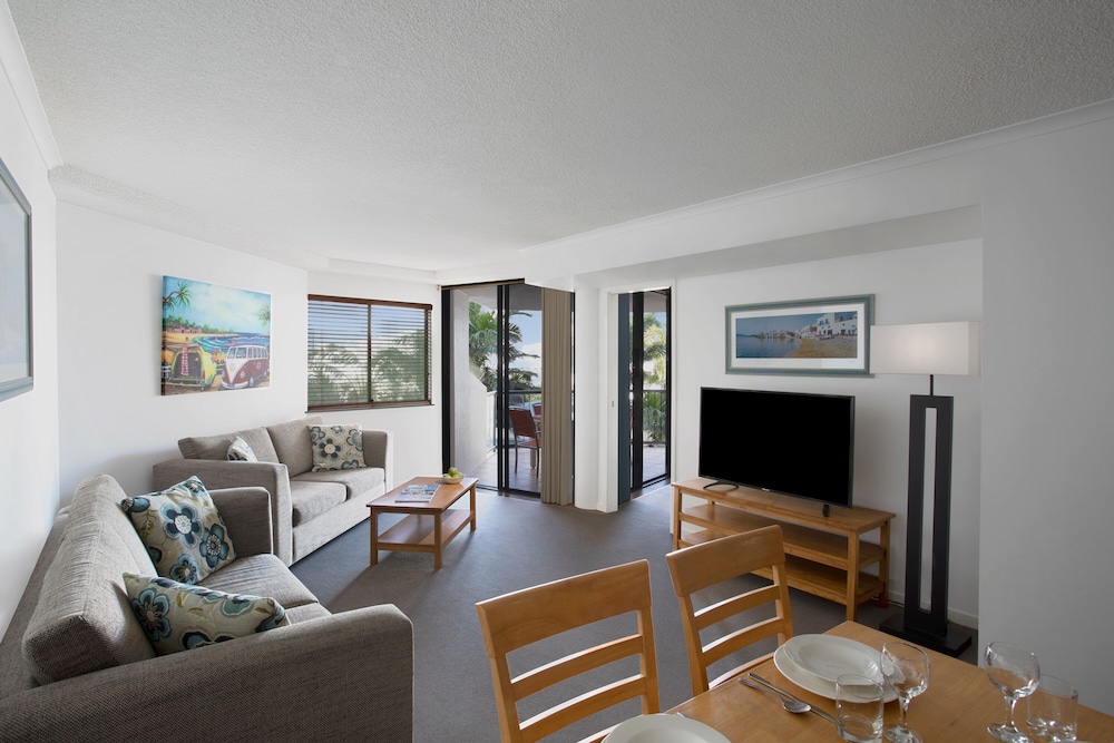 Breakfree Grand Pacific Caloundra 34/66
