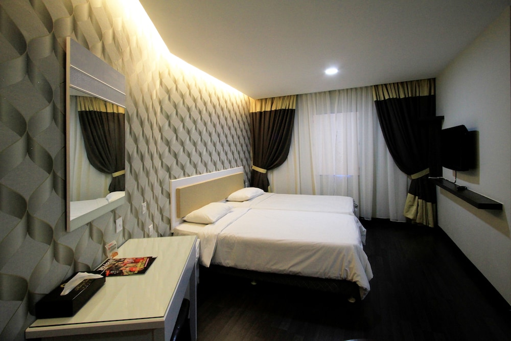 Ming Star Hotel 53/64