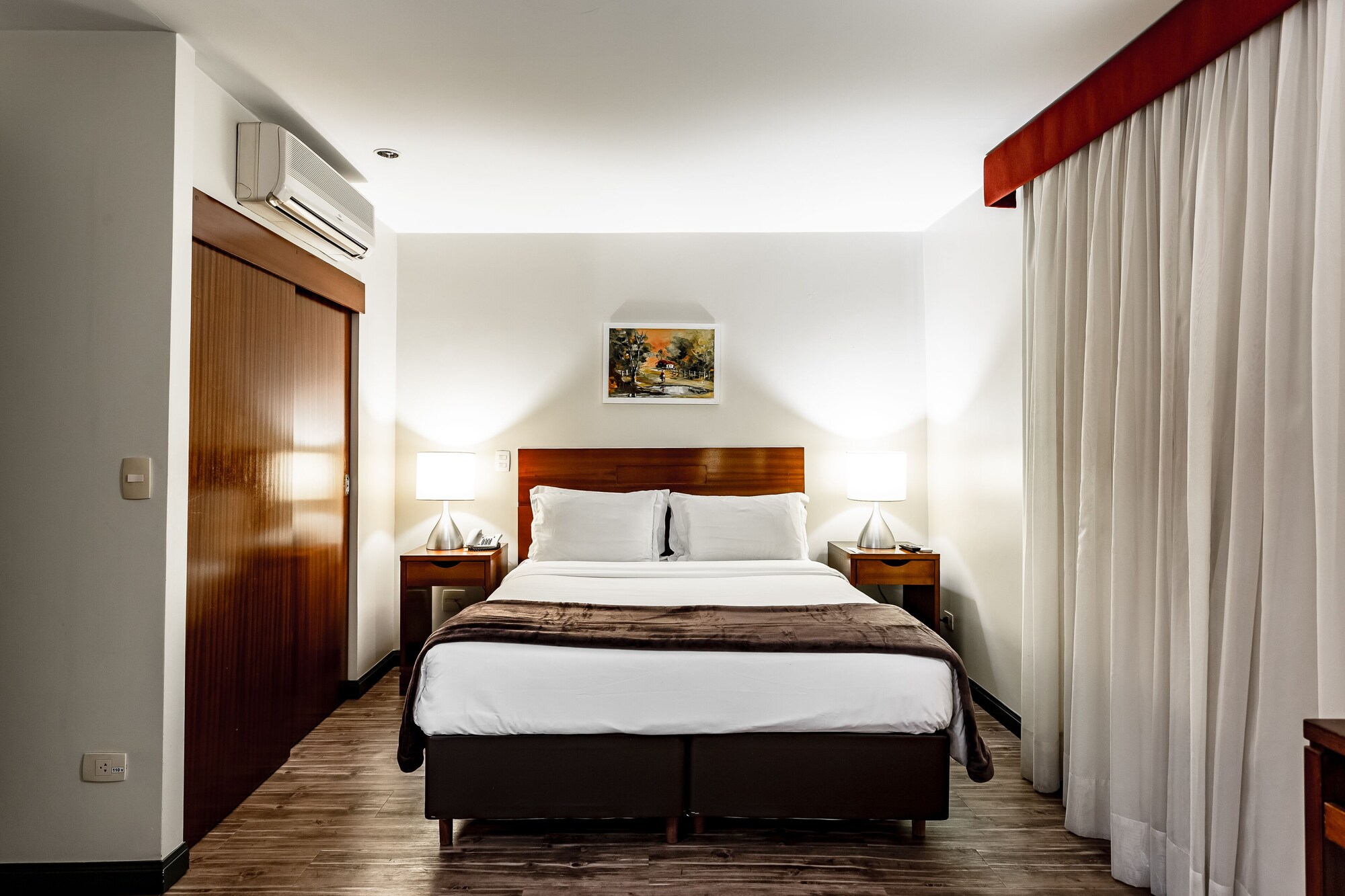 Room at Bourbon Ponta Grossa Convention Hotel, PONTA GROSSA
