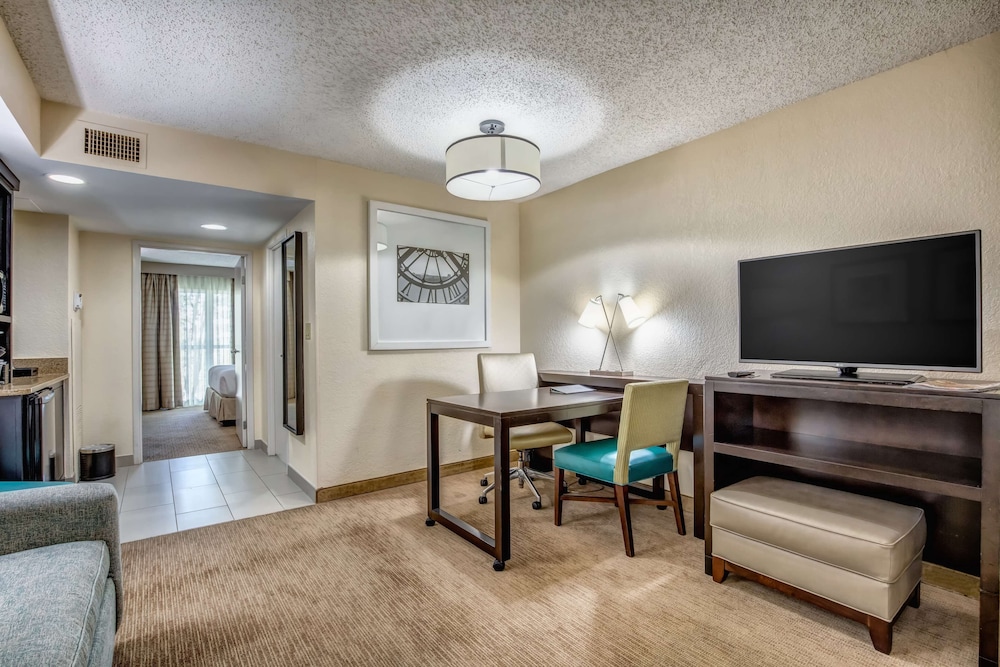 Embassy Suites by Hilton Memphis East Germantown Area 46/80
