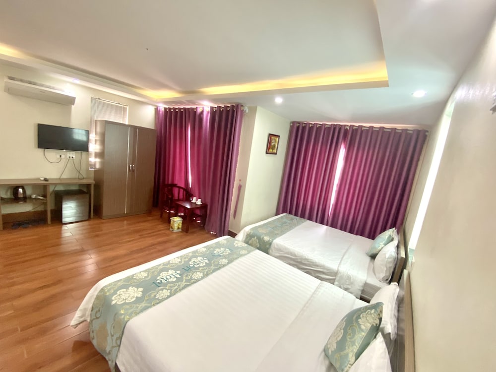 Family Hotel Soc Son 7/69