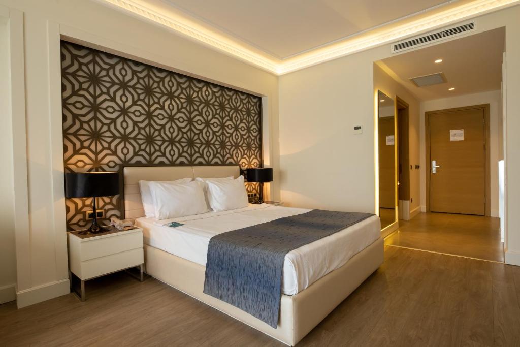 Main Building Land View Room