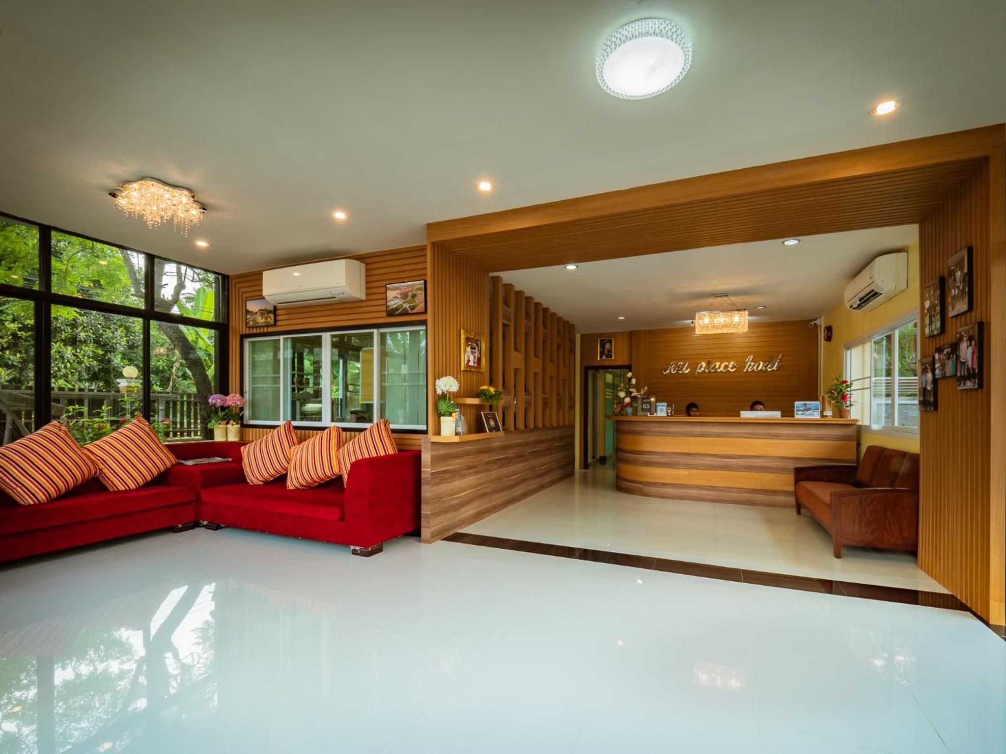 Au Place Hotel 10/61