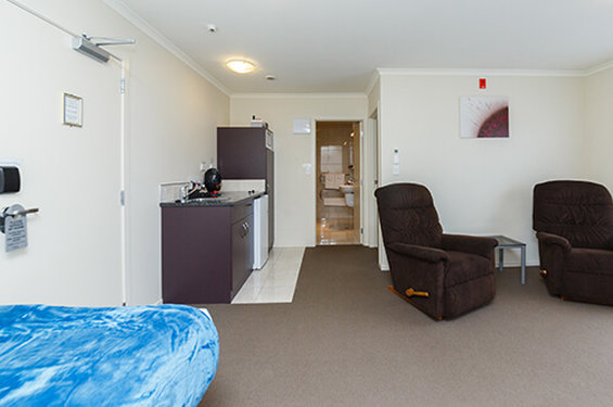 B K S Motor Lodge 14/16