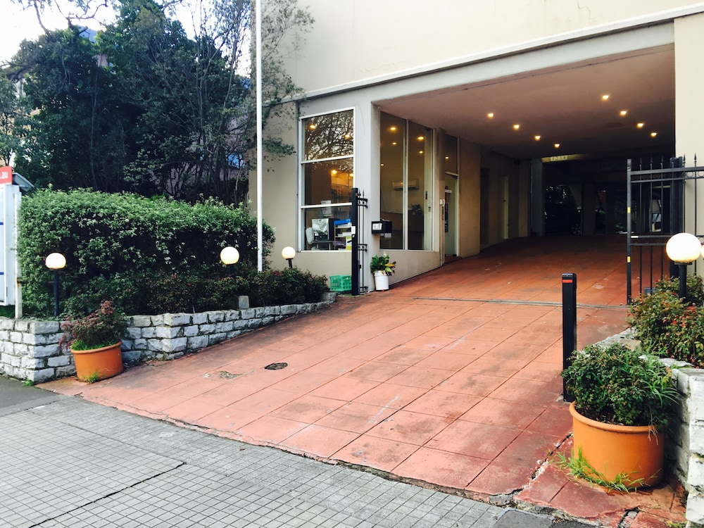 Park Squire Motor Inn And Serviced Apartments 46/49