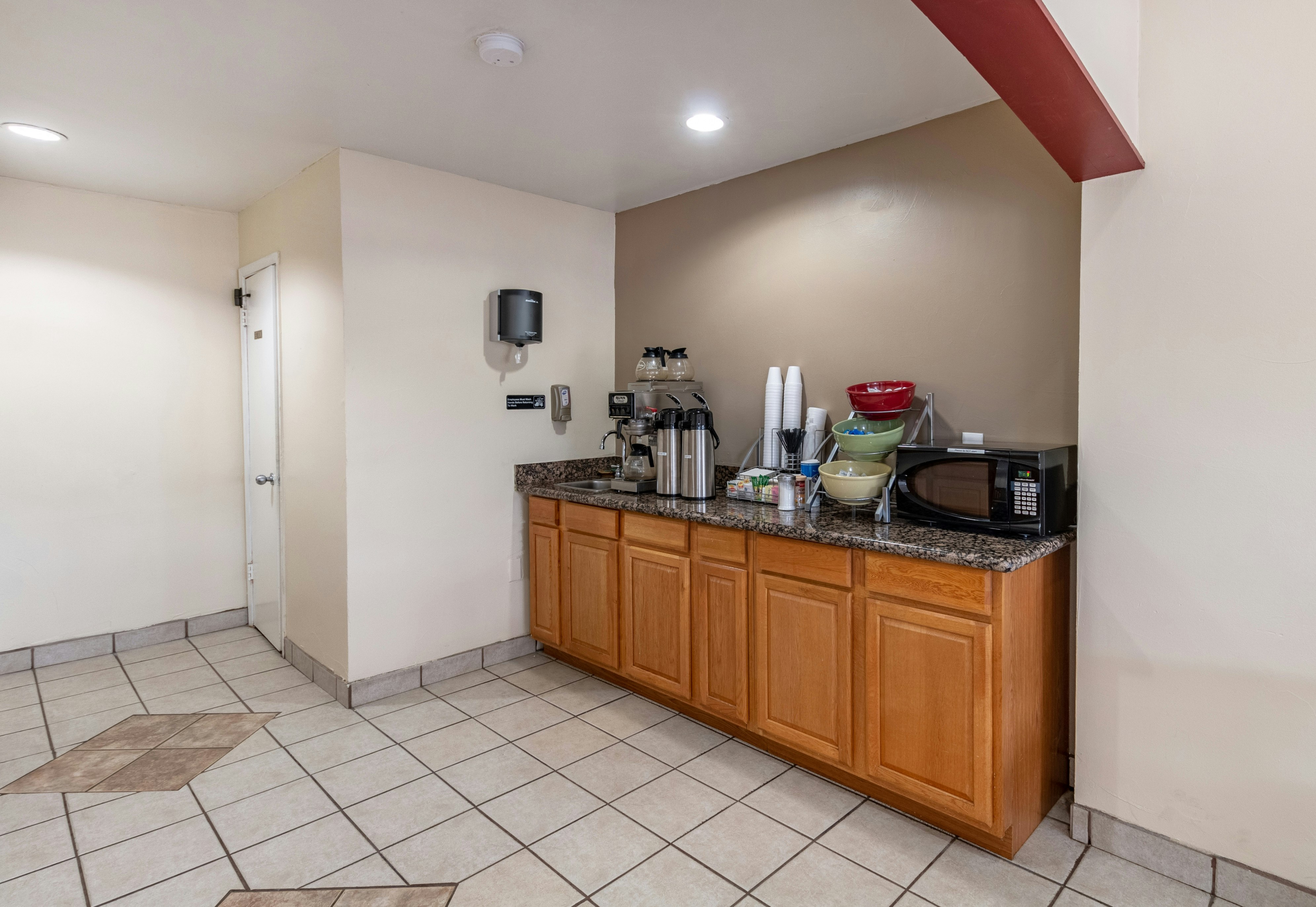 Americas Best Value Inn Buffalo Tx 8/17