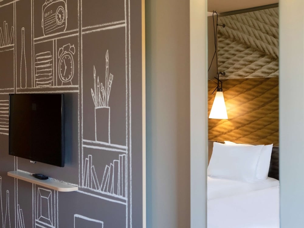 Ibis Budapest Castle Hill 18/77
