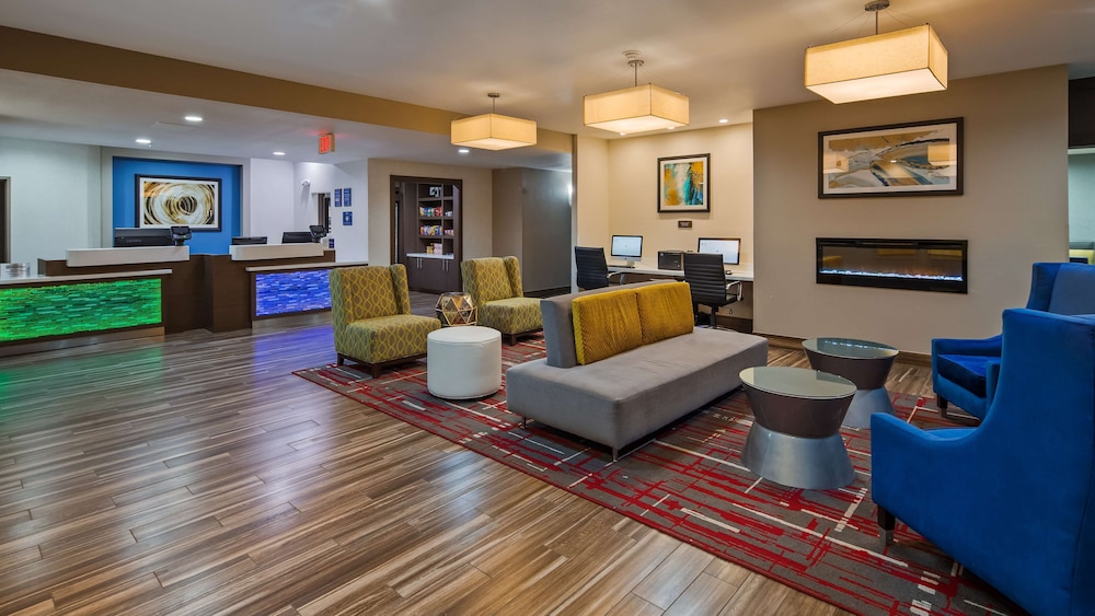 Best Western Plus Mansfield Inn & Suites 28/34