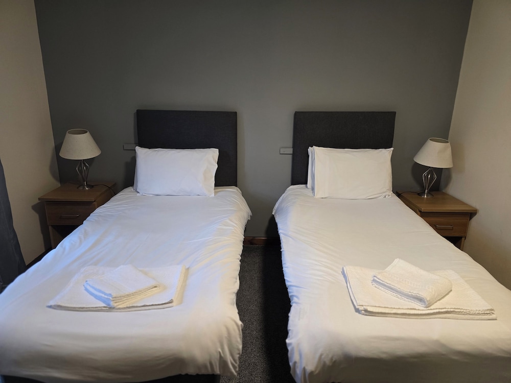 Room, Twin Beds
