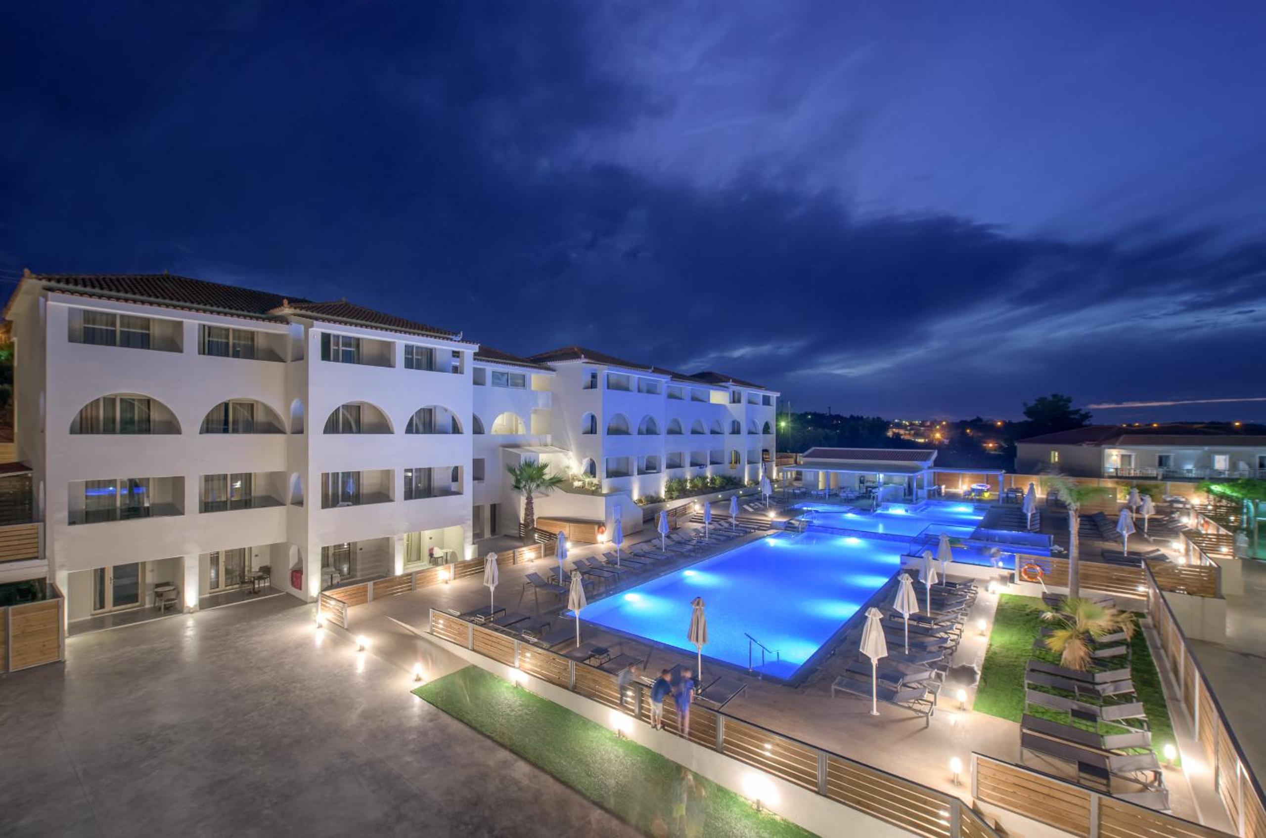 Azure Resort Spa 2/51