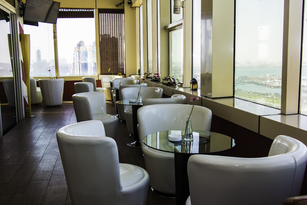 The Royal Riviera Hotel Doha 36/50