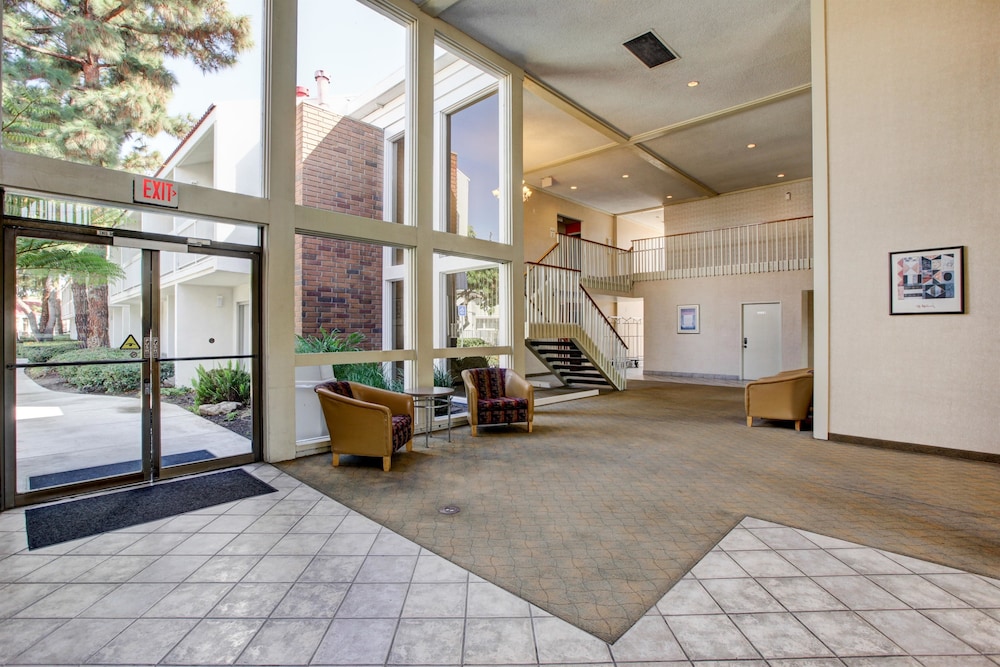 Motel6 Santa Ana, CA - Irvine - Orange County Airport 40/54