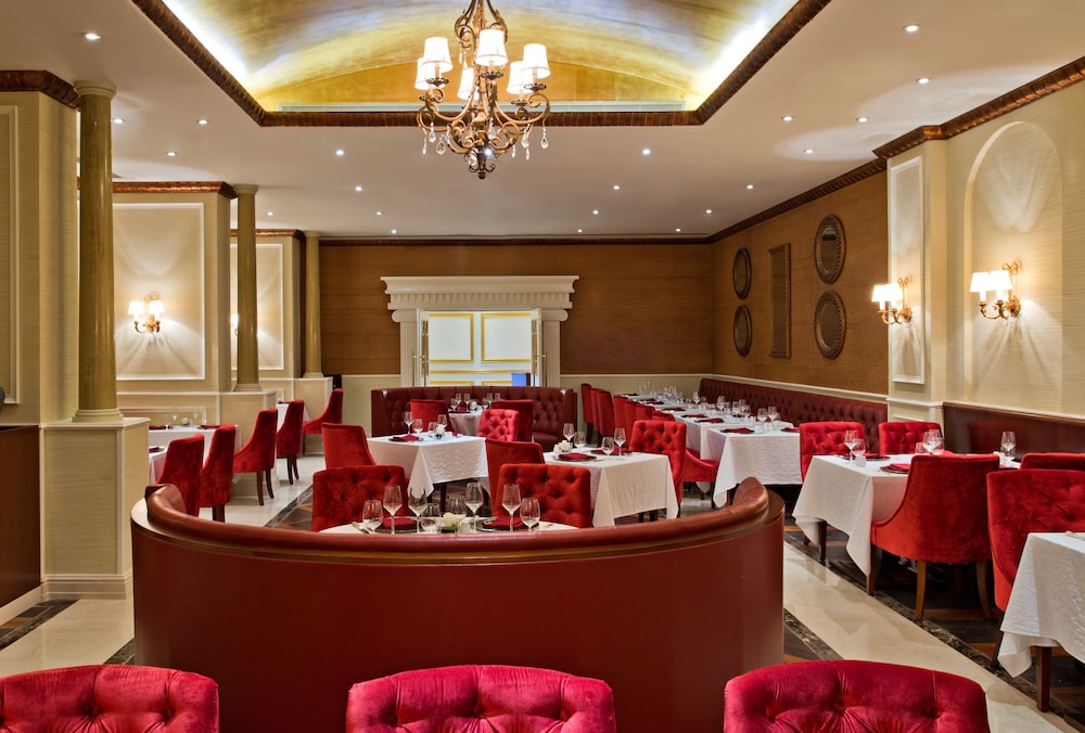 Warwick Doha Hotel 50/59