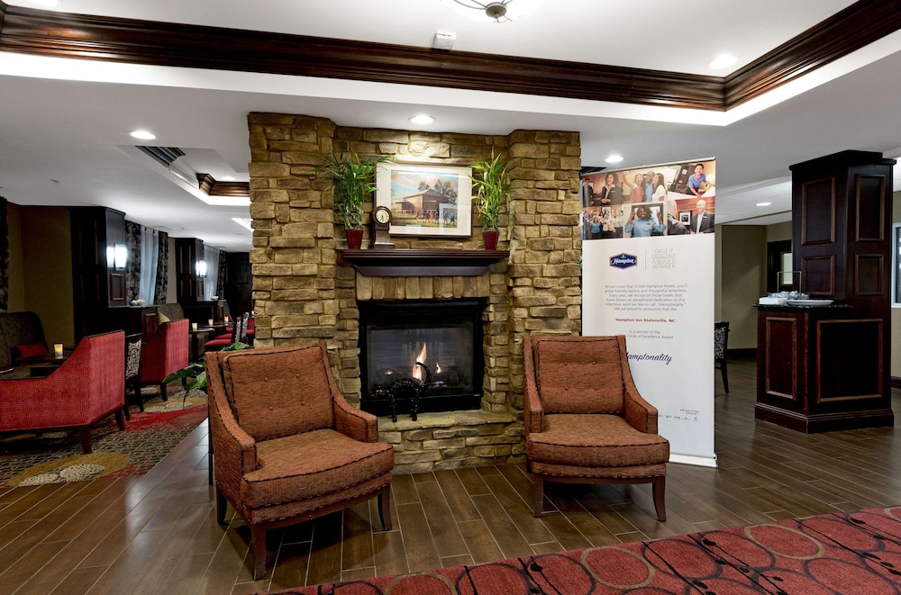 Hampton Inn Statesville 47/72