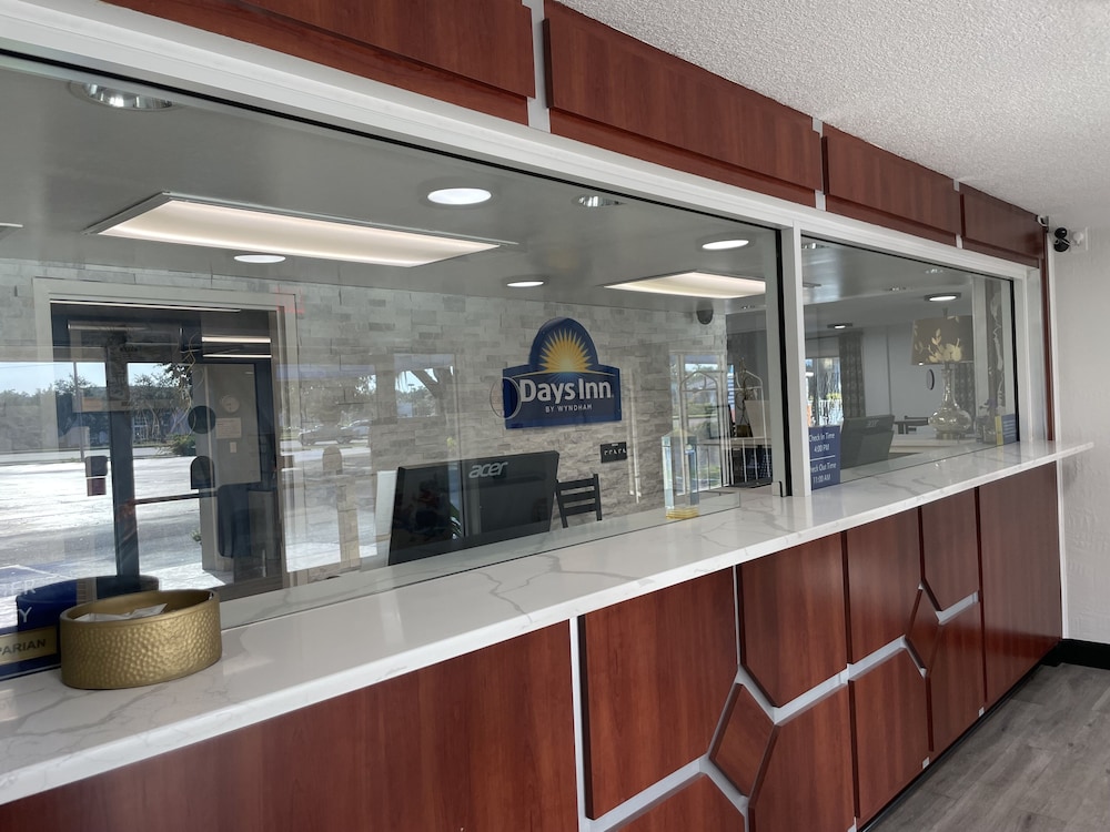 Days Inn by Wyndham Port Charlotte/Punta Gorda 10/50
