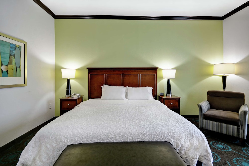 Hampton Inn & Suites San Antonio/Northeast I-35 25/52