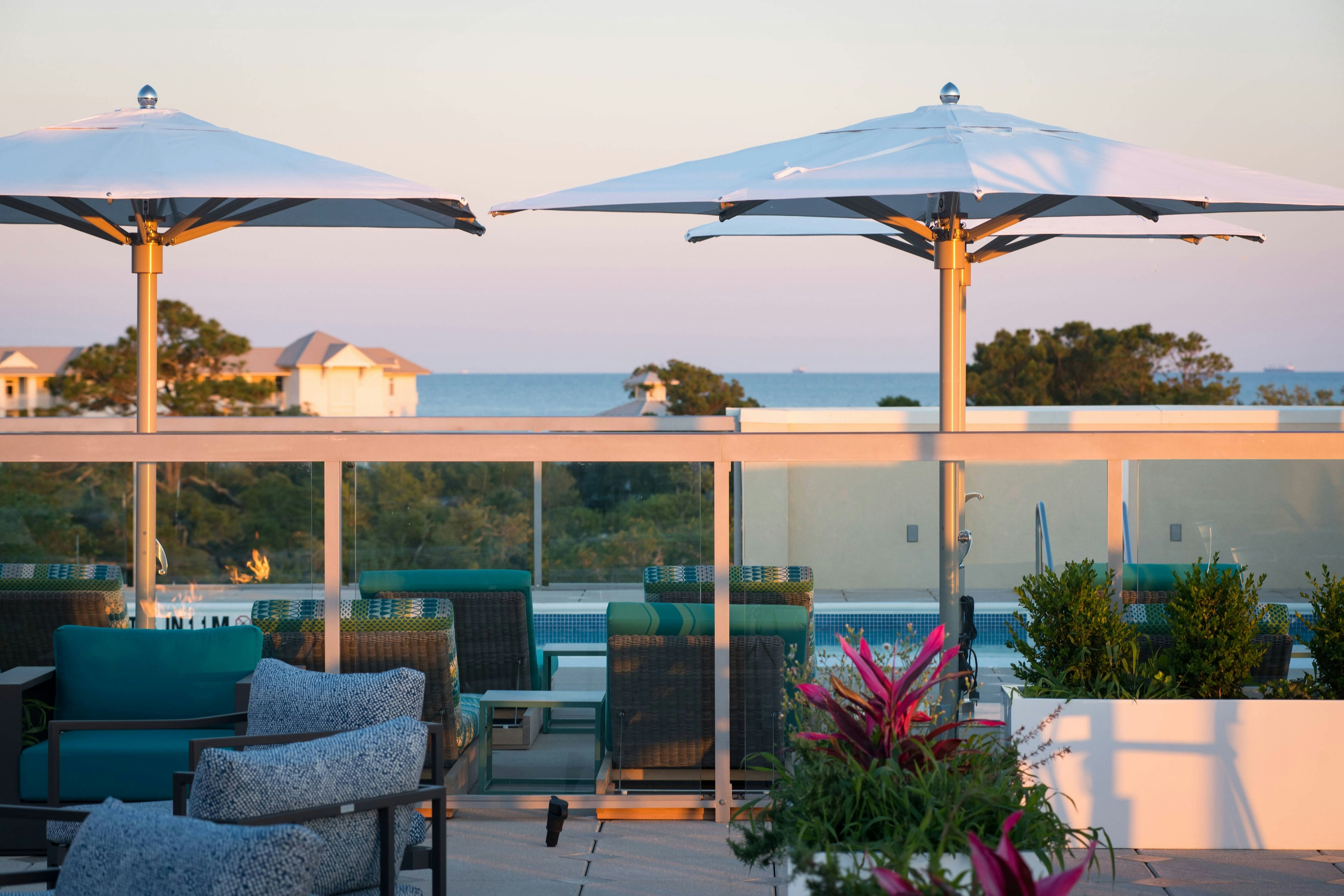 Courtyard by Marriott Hilton Head Island 14/25