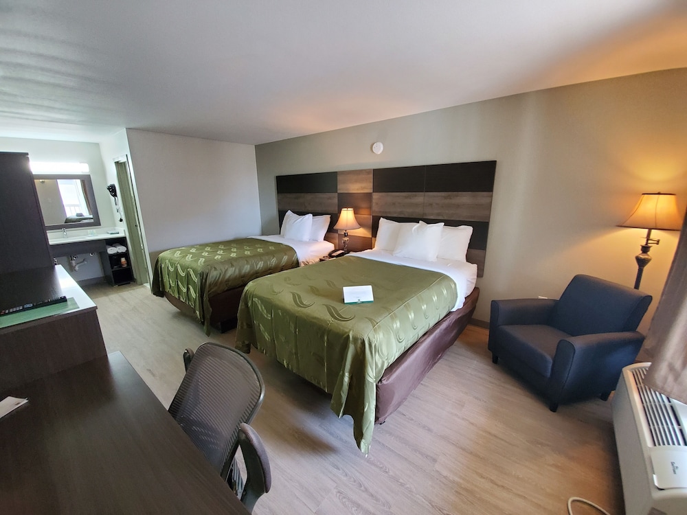 Quality Inn Panama City North 15/31