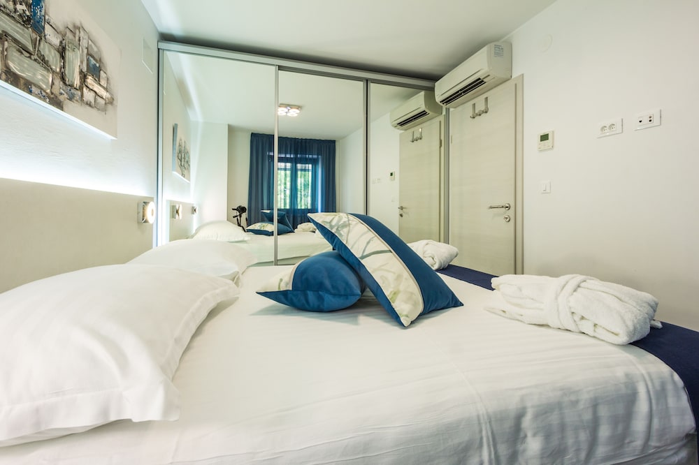 Aparthotel Gimi 13/62