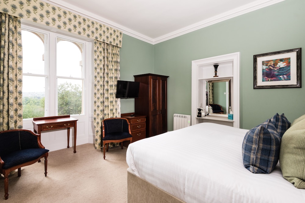 Sunbank House Hotel 4/75