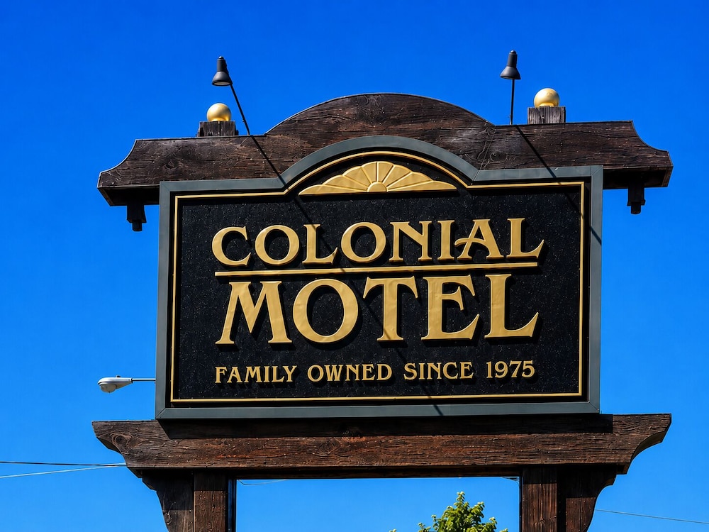 Colonial Motel And Spa 2/60