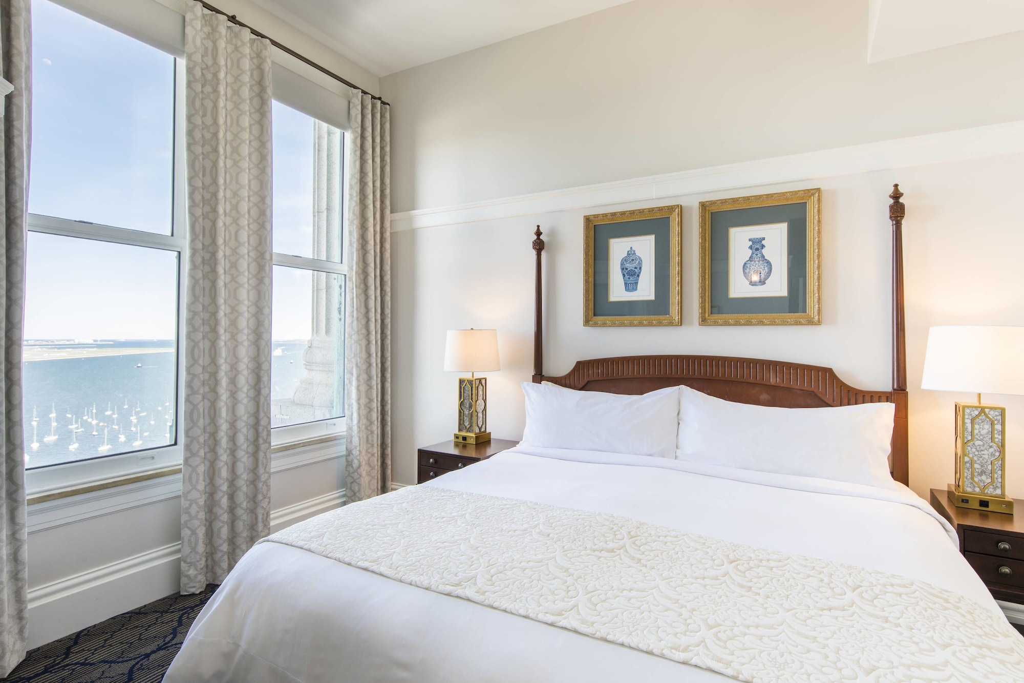 1 BEDROOM, SUITE