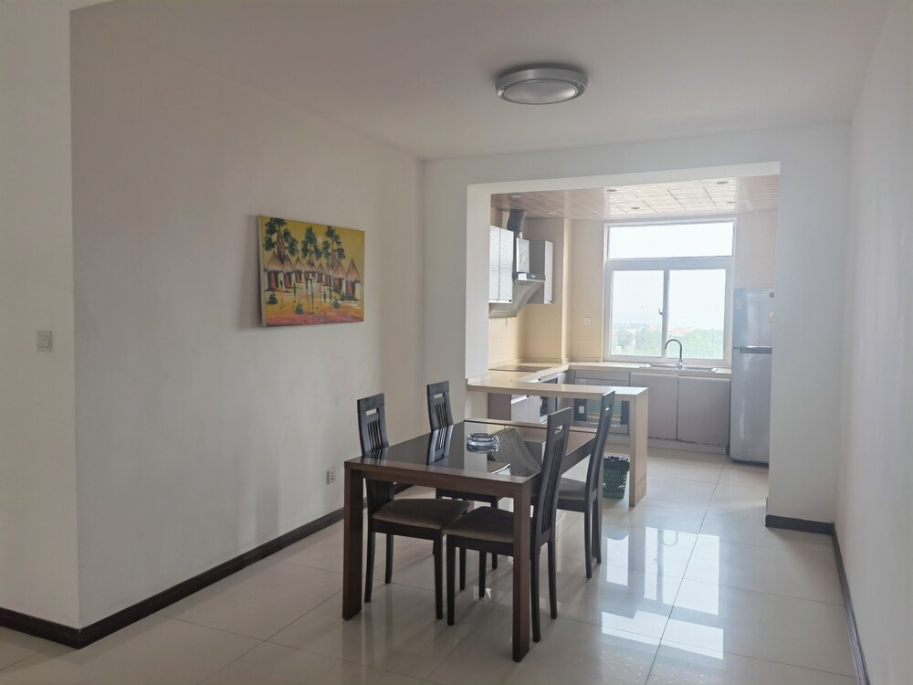 Chateau Towers Hotel Apartment 25/33