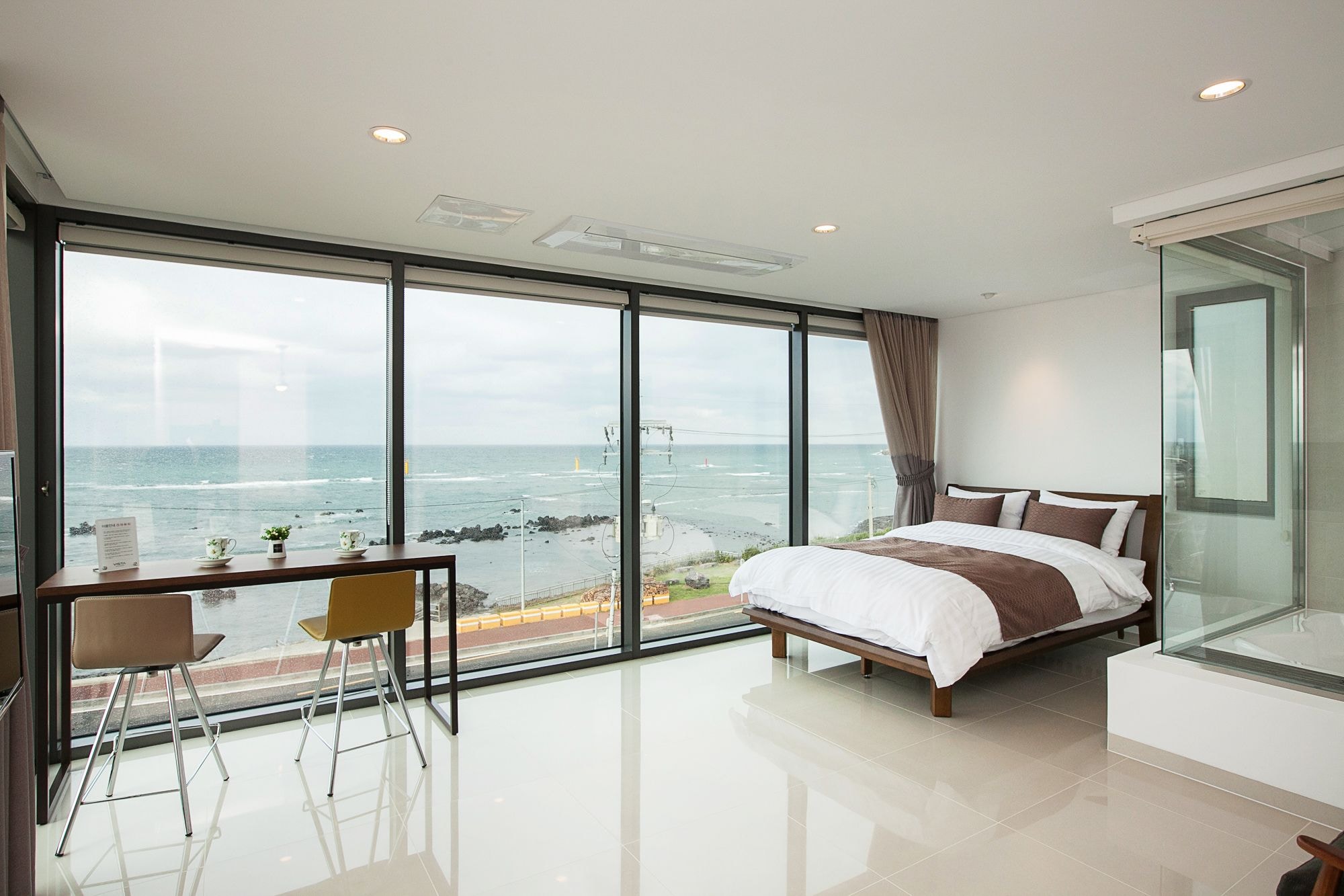 SUPERIOR, DOUBLE BED