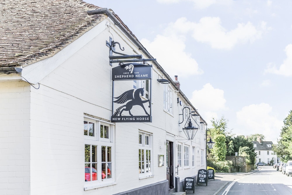 New Flying Horse Inn 59/68
