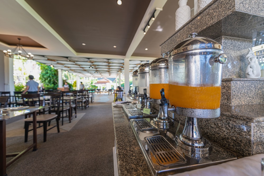 Blue Beach Grand Resort and Spa 34/48