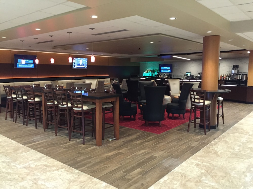 Holiday Inn Des Moines Airport Conf Center 45/79