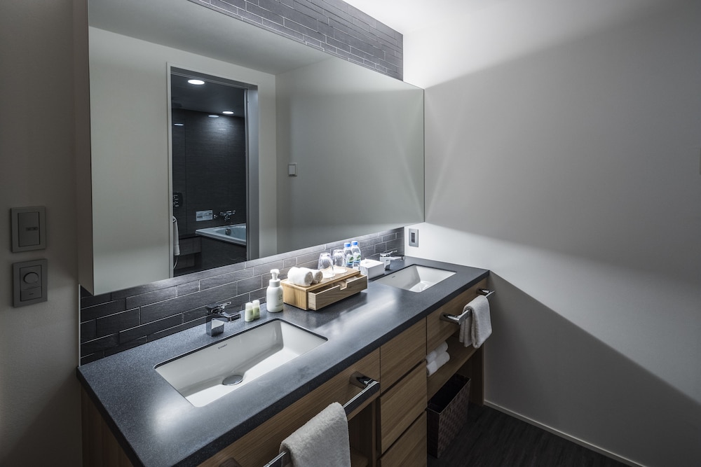 Tomoya Residence Hotel Kyoto Nijo Takakura 64/65