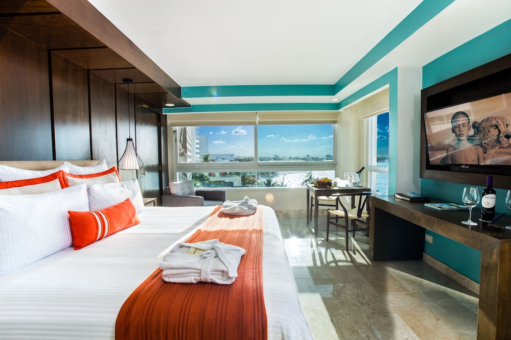 Dreams Sands Cancun Resort and Spa 24/67