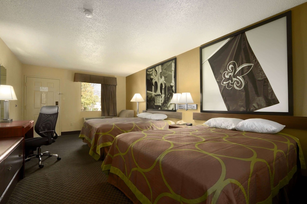 Standard, 2 Queen Beds