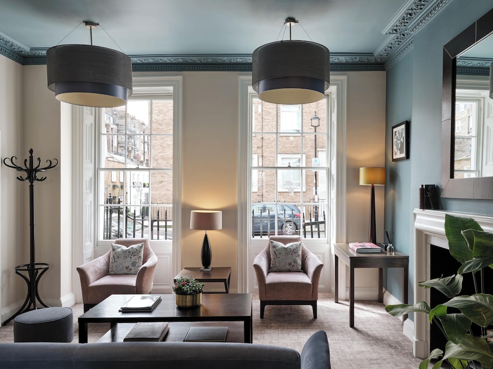Montagu Place Hotel 30/50