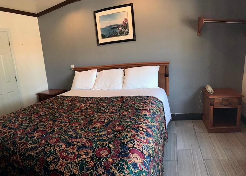 Starlight Inn Canoga Park 10/45