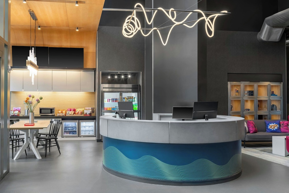 Aloft New York Brooklyn 8/48