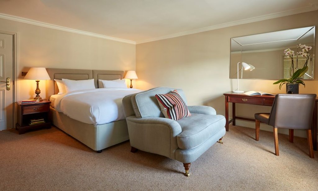 The Angel Hotel, Abergavenny 7/38