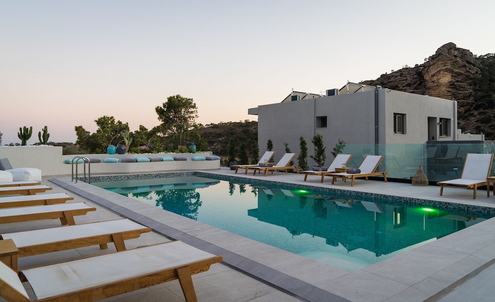 Pignolia Suites - Adults Only 62/65