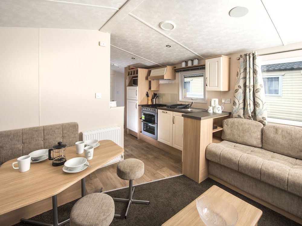 Sandaway Beach Holiday Park 26/50